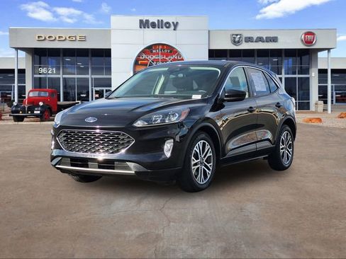 Used 2022 Ford Escape SEL image 2