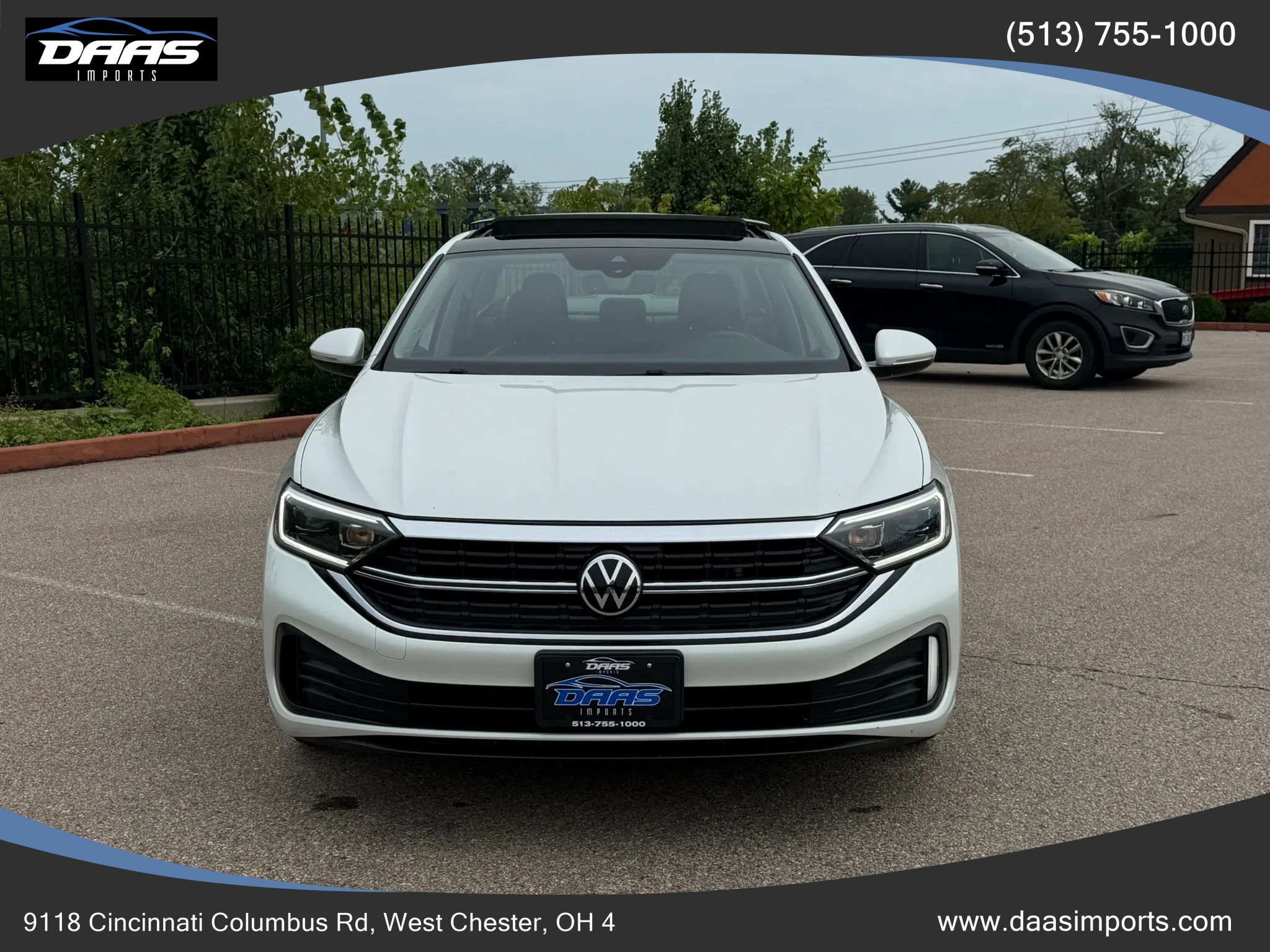 Used 2023 Volkswagen Jetta SEL FWD image 2