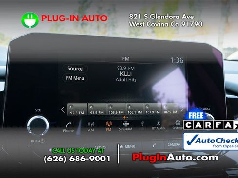 Used 2025 Nissan Pathfinder SV FWD image 28