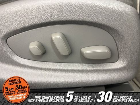 Used 2014 Chevrolet Impala LT Eco w/ Navigation Package image 18