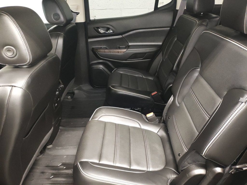 Used 2023 GMC Acadia Denali w/ Denali Technology Package FWD image 26