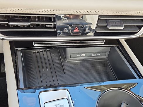 New 2026 Volkswagen Atlas SE image 16