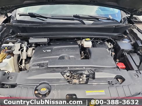 Used 2019 Nissan Pathfinder S AWD/4WD image 31