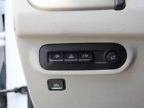 Used 2024 GMC Terrain Denali w/ Denali Premium Package AWD/4WD image 48