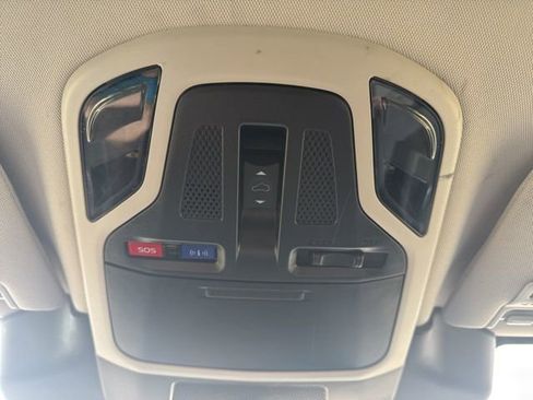 Used 2025 Subaru Outback Premium image 30