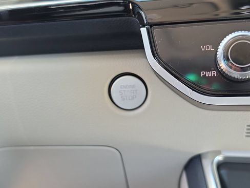 New 2027 Kia Carnival SX Prestige FWD image 30
