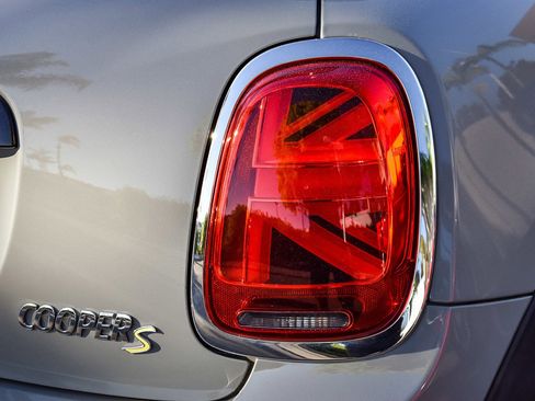 Used 2022 MINI Cooper SE image 7