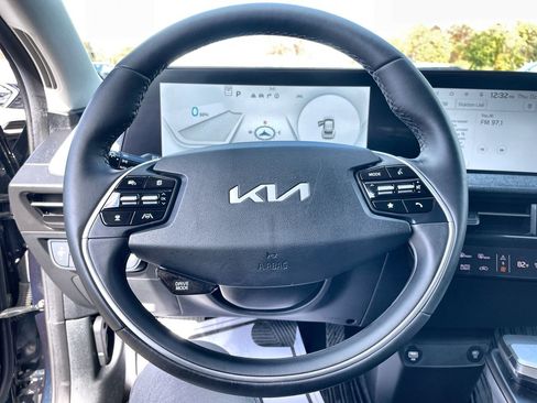 Certified 2024 Kia EV6 Light image 17