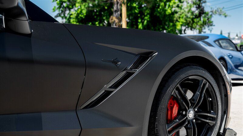 Used 2016 Chevrolet Corvette Stingray Coupe w/ 2LT Preferred Equipment Group RWD image 12