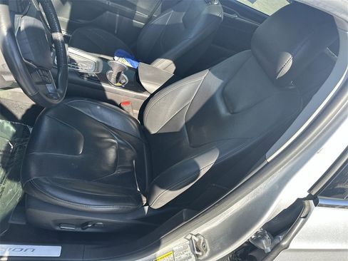 Used 2014 Ford Fusion Titanium image 14