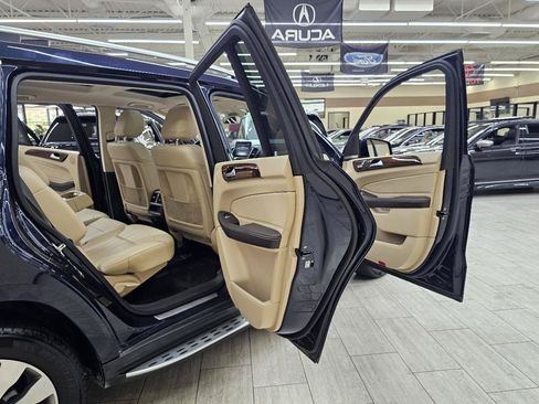 Used 2017 Mercedes-Benz GLS 450 4MATIC w/ Premium Package image 16