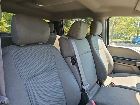 Used 2019 Ford F150 XLT w/ Equipment Group 302A Luxury AWD/4WD image 11