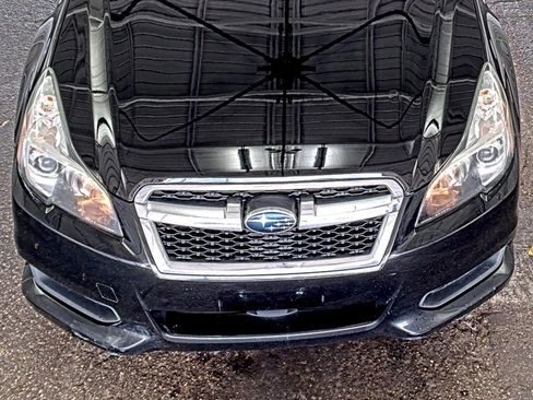 Used 2014 Subaru Legacy 2.5i Premium AWD/4WD image 3