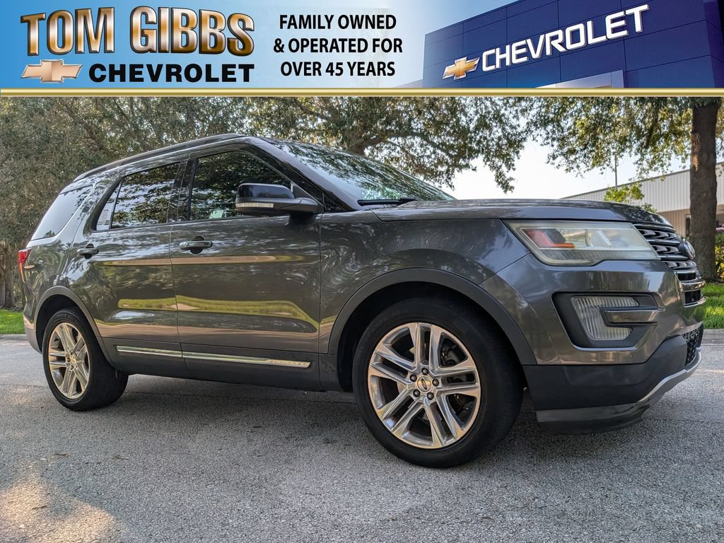 Used 2016 Ford Explorer XLT w/ Equipment Group 202A FWD image 1