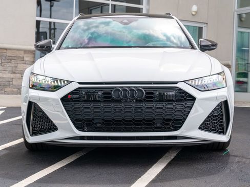 Used 2021 Audi RS 6 w/ Carbon Optic Package AWD/4WD image 4