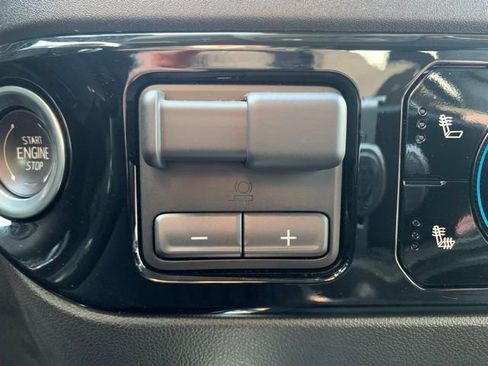 Used 2025 Chevrolet Silverado 2500 LT w/ Z71 Chrome Sport Edition image 20