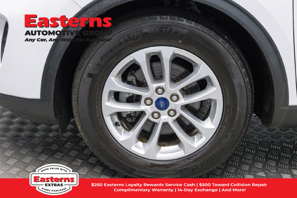 Used 2022 Ford Escape SE FWD image 33