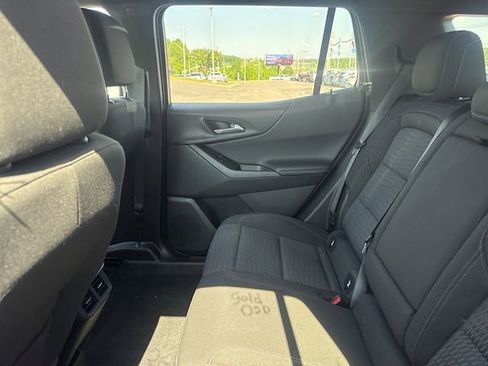 Used 2025 Chevrolet Equinox LT FWD image 9