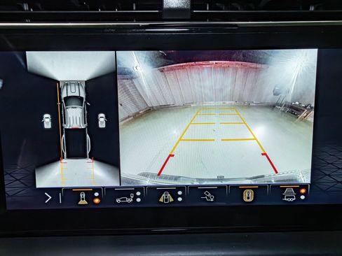 Used 2024 GMC Sierra 3500 Denali Ultimate image 23