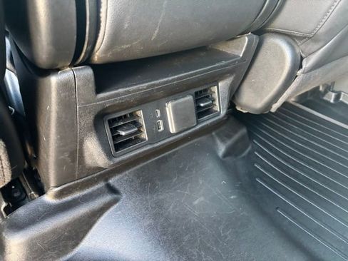 Used 2024 Chevrolet Silverado 2500 LTZ image 32