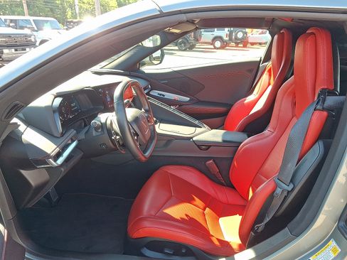 Used 2022 Chevrolet Corvette Stingray Coupe w/ 1LT RWD image 13