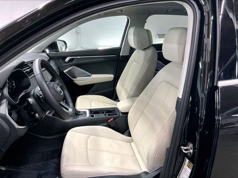 Certified 2025 Audi Q3 2.0T Premium w/ Convenience Package image 28