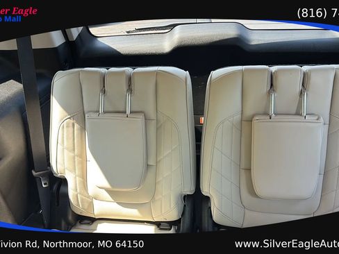 Used 2017 Ford Explorer Platinum AWD/4WD image 11