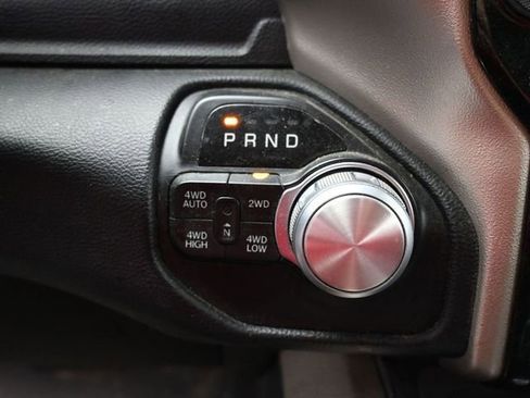 Used 2019 RAM 1500 Laramie image 25