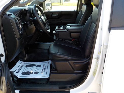 Used 2022 Chevrolet Silverado 2500 W/T w/ WT Convenience Package AWD/4WD image 11