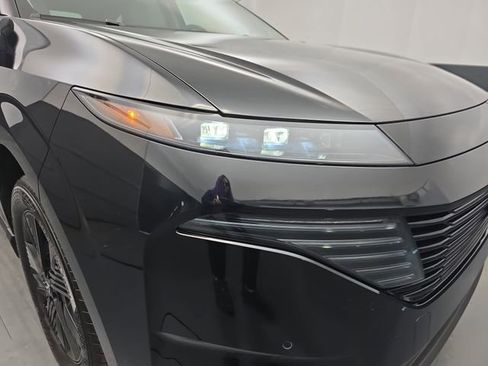 Used 2025 Nissan Murano SV image 13