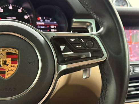 Used 2019 Porsche Macan image 24