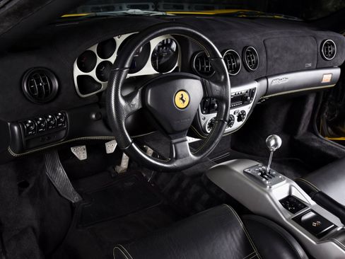 Used 2001 Ferrari 360 Spider RWD image 4