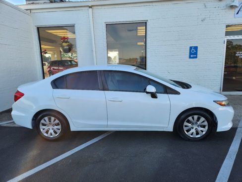 Used 2012 Honda Civic LX image 6