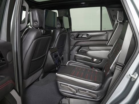 Used 2026 GMC Yukon AT4 Ultimate image 16