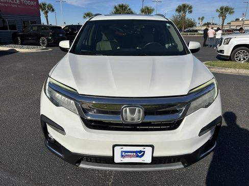 Used 2021 Honda Pilot Touring image 9