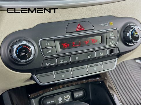 Used 2020 Kia Sorento EX image 22