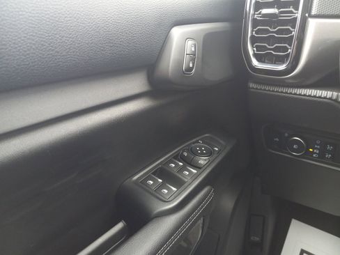 Used 2025 Ford Ranger XLT w/ Equipment Group 301A High image 26