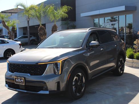 Certified 2025 Kia Sorento SX Prestige image 7