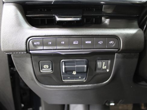 Certified 2024 Cadillac Escalade ESV Sport w/ LPO, ONYX Package image 8