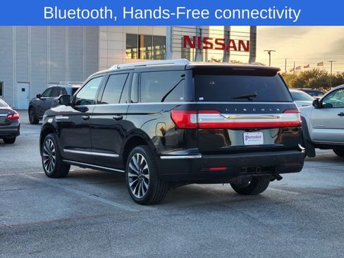 Used 2021 Lincoln Navigator L Reserve image 3