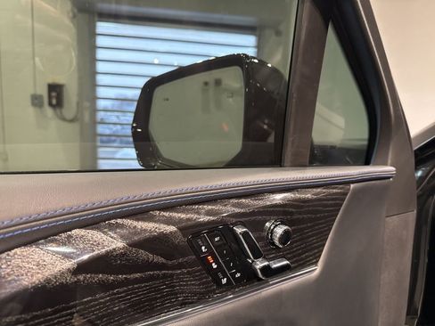 Used 2026 Cadillac Escalade IQ Sport 1 w/ LPO, ONYX Package image 23