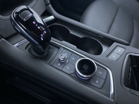 New 2025 Cadillac XT6 Sport w/ Technology Package AWD/4WD image 7