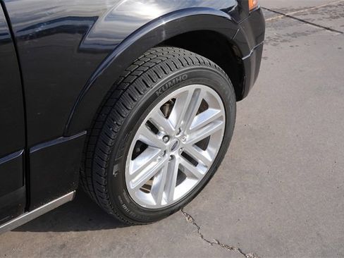 Used 2017 Ford Expedition Platinum image 10