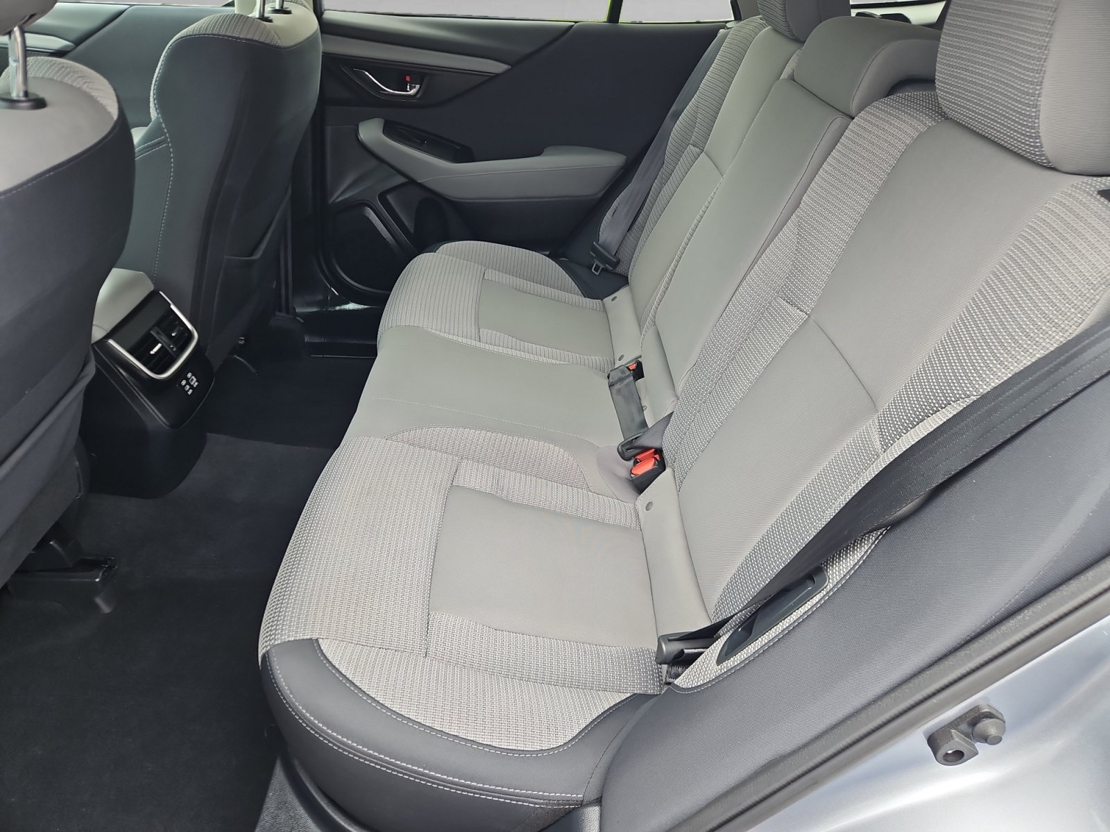 Used 2024 Subaru Outback Premium AWD/4WD image 14