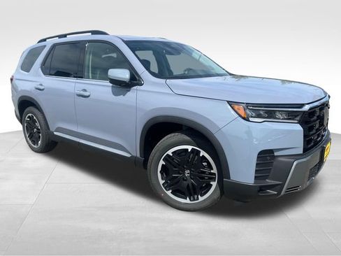 New 2026 Honda Pilot Touring image 1