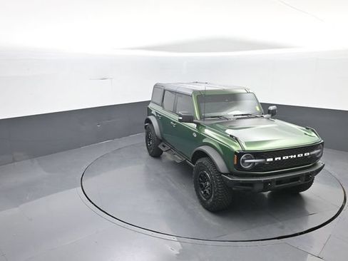 Certified 2024 Ford Bronco Wildtrak AWD/4WD image 25