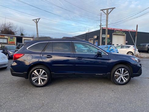 Used 2018 Subaru Outback 3.6R Limited image 5