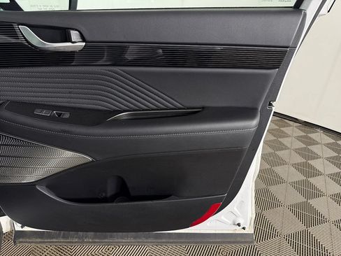 Certified 2025 Hyundai Palisade Calligraphy AWD/4WD image 29
