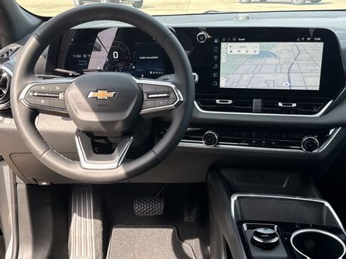 New 2027 Chevrolet Equinox LT FWD image 7