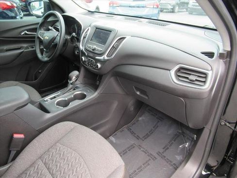 Used 2024 Chevrolet Equinox LT image 11